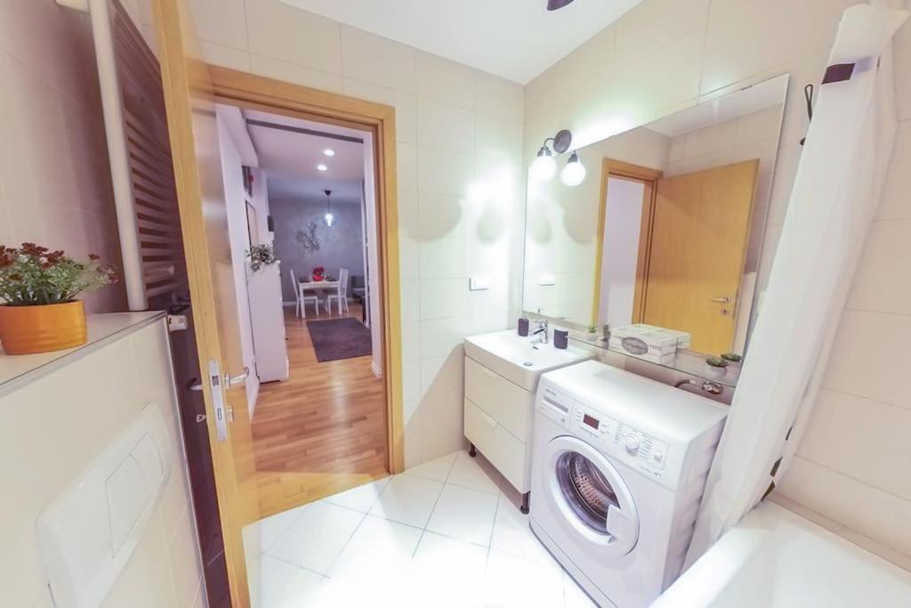 Old Town Spacious Apartment Букурещ Екстериор снимка
